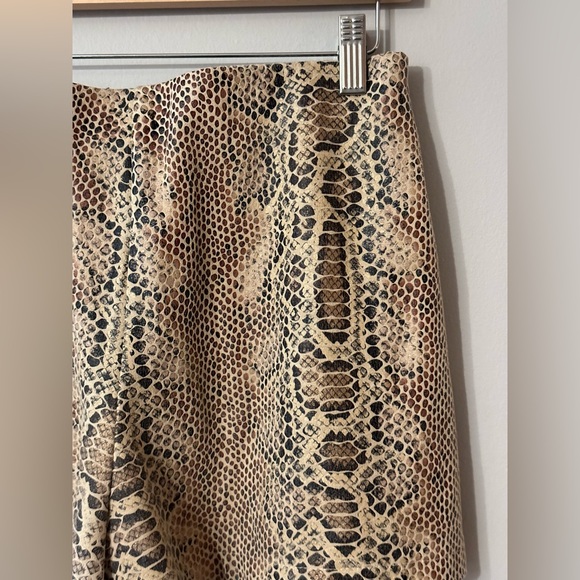 HAUTE Monde Reptile Print Skort Mini Skirt - Picture 6 of 8